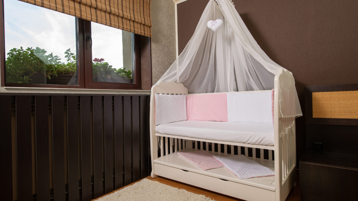 Sunt necesari aparatorii de patut pentru bebe?